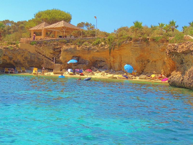 Comino Hotel Экстерьер фото